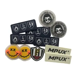 Home Label Karet Custom Minimal 100 pcs – Produsen Patch Karet Logo Timbul Berkualitas
